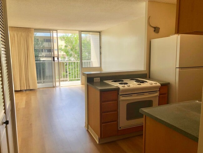 Foto del edificio - Citron Villa, 1 bdrm, 1 bath, 1 covered pk...