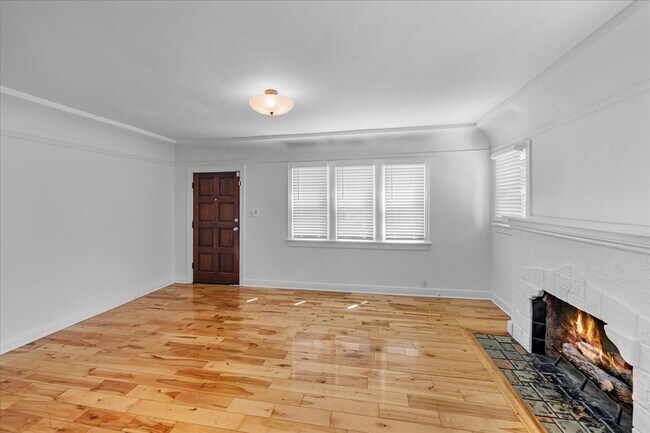 Foto del edificio - 9059 Carson St