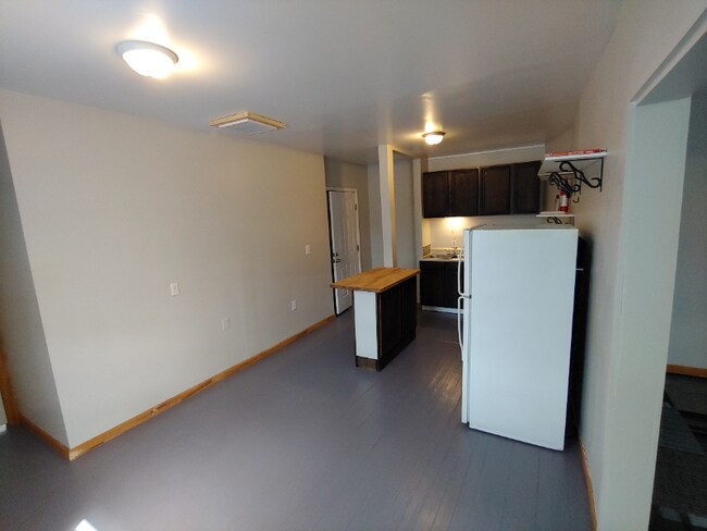 Foto del edificio - 21 N Main St