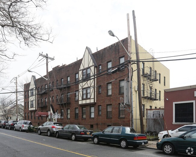 56 Broadway Rentals Freeport, NY