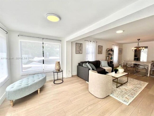 Photo - 6848 N Miami Ave Apartment