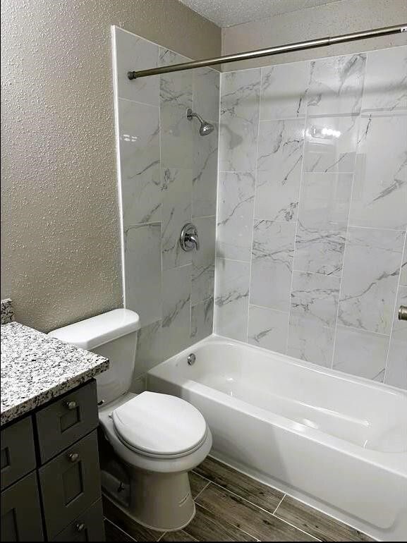 Building Photo - 9700 Leawood Blvd