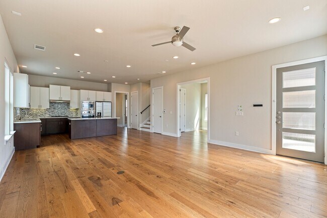 Foto del edificio - 5825 Pinon Vista Dr