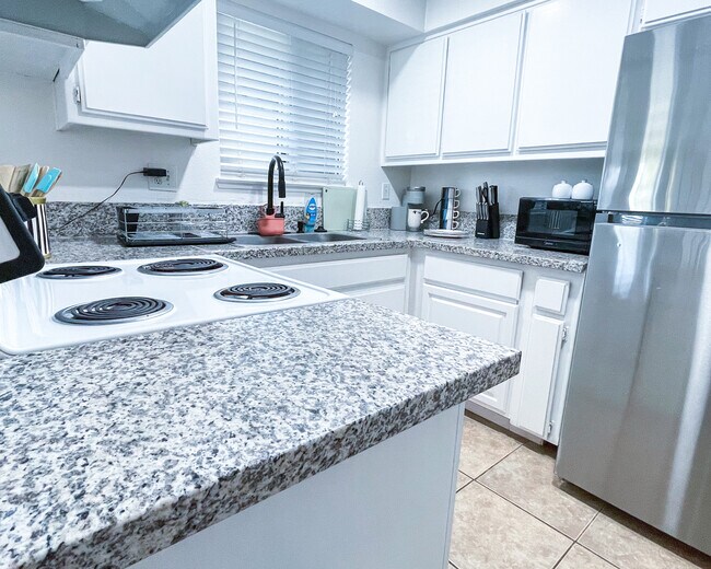 Foto del edificio - 4701 Beechwood St