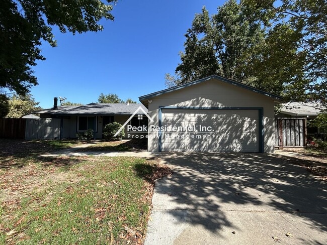 Building Photo - Adorable 3 bedroom 2 bathroom home located...
