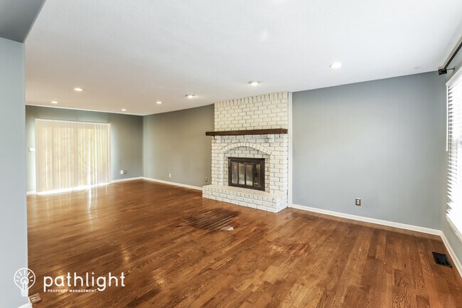 Building Photo - 11723 W 101St Street, Overland Park, KS, 6...