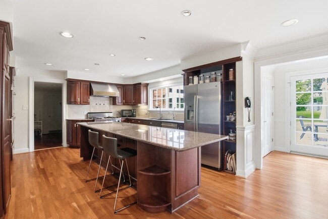 Foto del edificio - 4784 Walnut Lake Rd