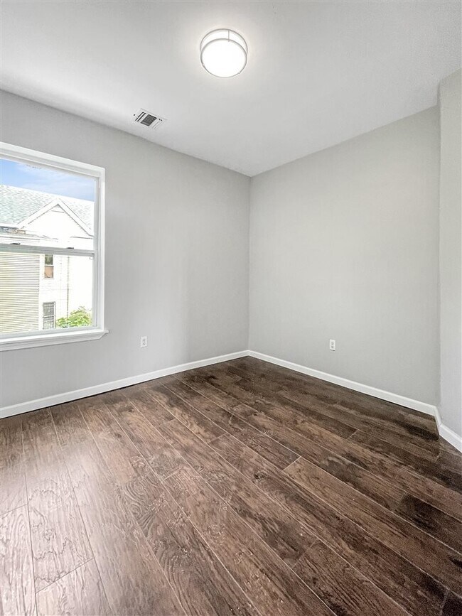 144 Godwin Ave, Paterson, NJ 07501 House Rental in Paterson, NJ