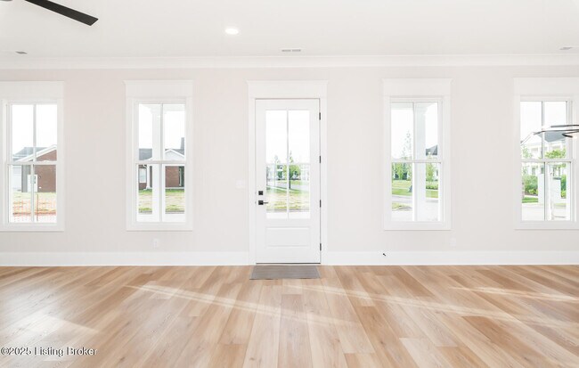 Building Photo - 6100 Passionflower Dr