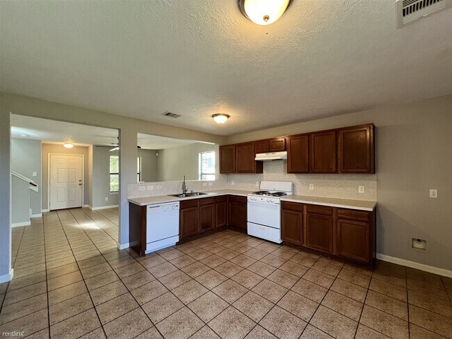 Foto del edificio - 3 br, 2 bath House - 19026 Remington Park