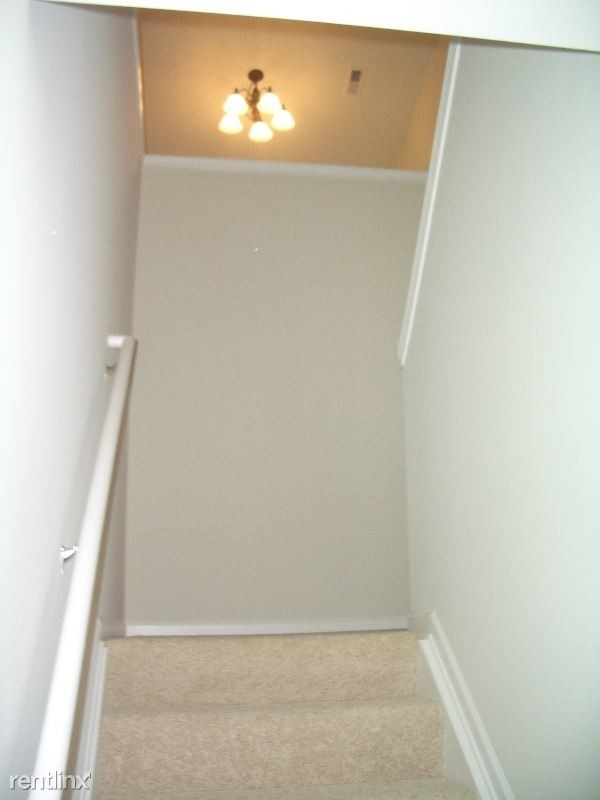 Building Photo - 2 br, 2 bath Condo - 28027 hopkins drive