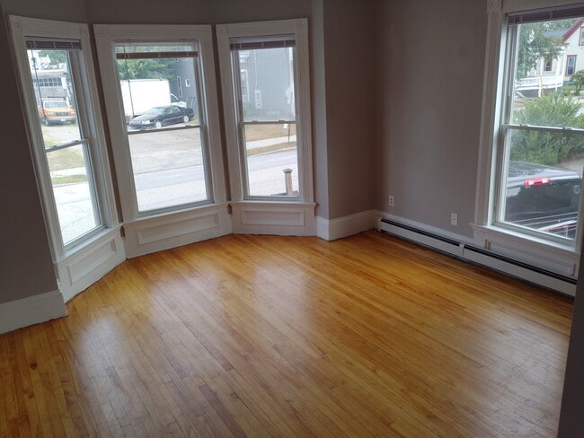 Building Photo - 41 Perley St