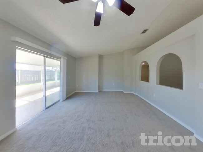 Building Photo - 7121 High Bluff Rd