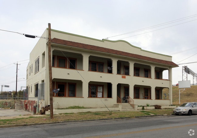 Building Photo - The Studios