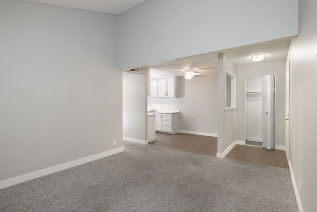 Foto del edificio - Miner's Station