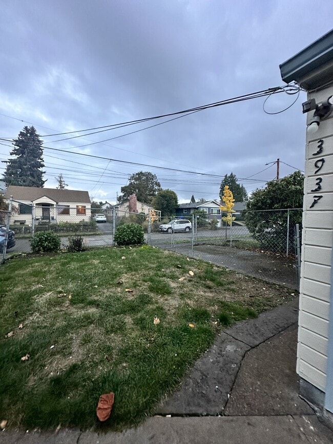 Photo - Studio Cottage / 1/2 off 3rd Month's Rent Apartment