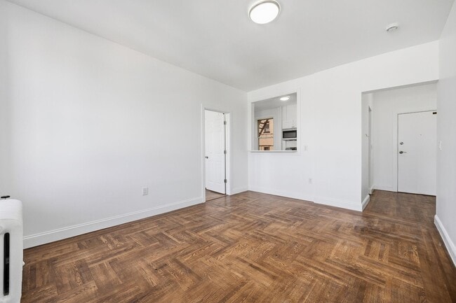 Foto del edificio - 137 Kensington Ave