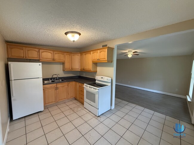 Foto del edificio - CUTE 3 Beds | 1 Bath Home in Lakeland Avai...