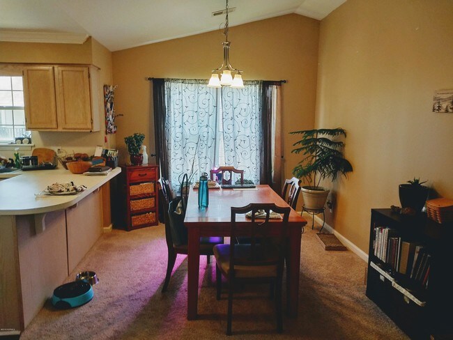 Building Photo - 3006 Mulberry Ln