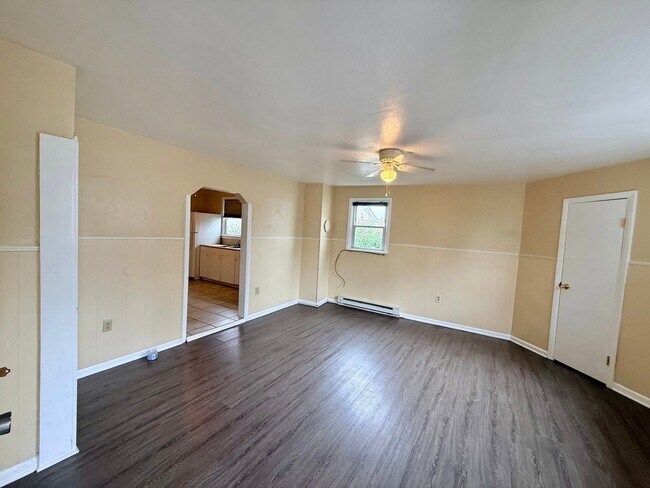 Foto del edificio - 560 N Pine St