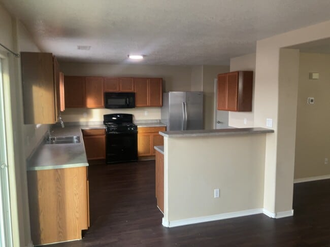 Foto del edificio - 5205 Caprock Dr NE