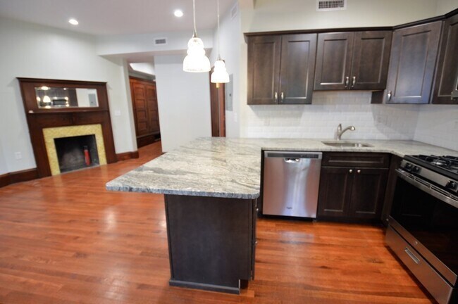 Foto del edificio - 1736 Beacon St