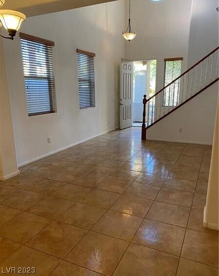 Foto del edificio - 6185 Sugartree Ave