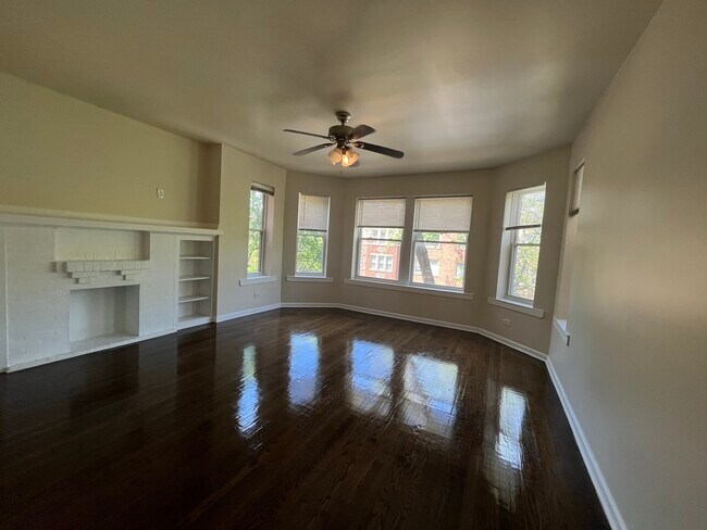 Building Photo - 8155 S Drexel Ave