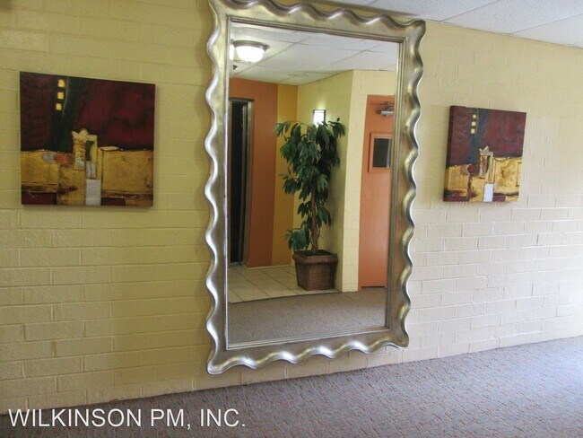 Building Photo - 2 br, 2 bath House - 75 S. Reynolds St #409