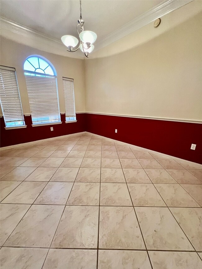 Building Photo - 13607 Mansor Dr