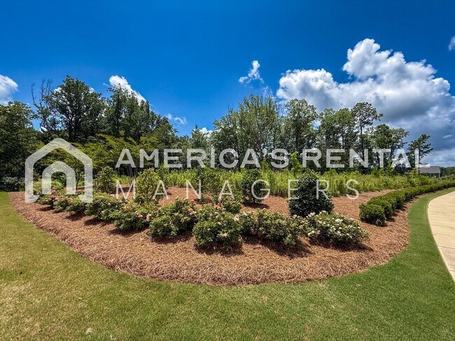 Foto del edificio - DEPOSIT PENDING!!! RARE FIND in Hoover for...