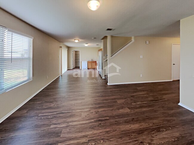 Foto del edificio - 7152 Little Mohican Dr