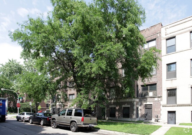 Building Photo - 5401 S Ellis Ave