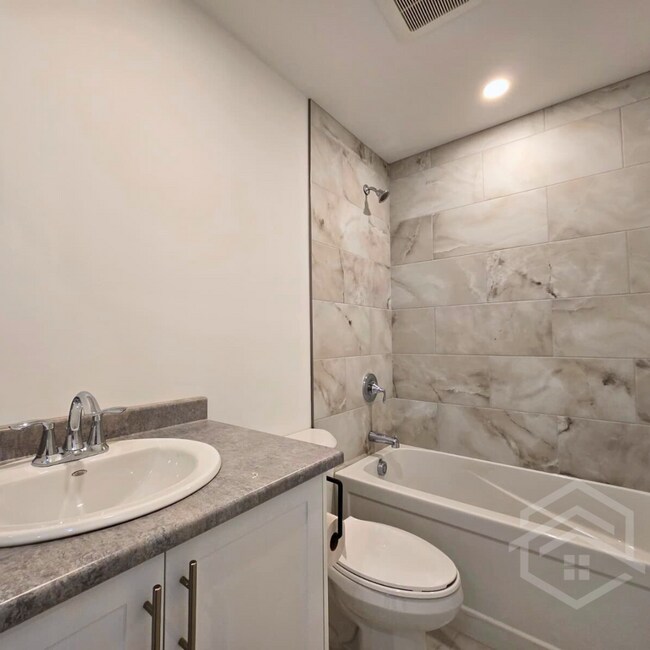 Photo du bâtiment - BRAND NEW 2-bedroom Apartment in Norwich!!