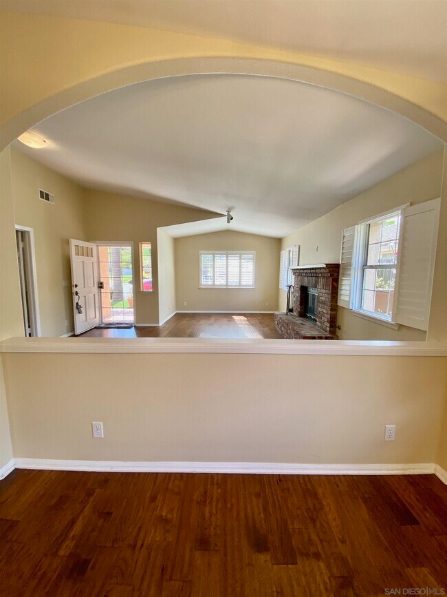 Foto del edificio - 1162 Meadow Lake Dr