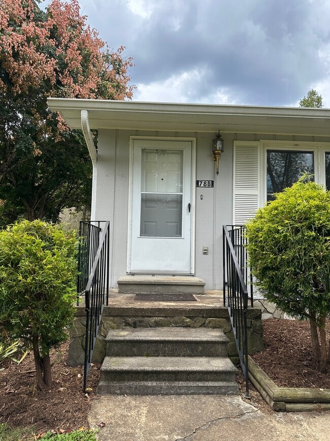 Building Photo - 78B Dries Dr