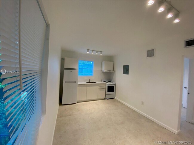 Foto del edificio - 3676 Oak Ave