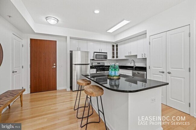 Foto del edificio - 440 L St NW