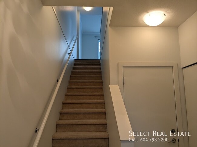 Photo du bâtiment - 2450-161A 161A St