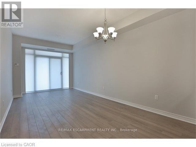 Photo du bâtiment - 216 Oak Park Blvd