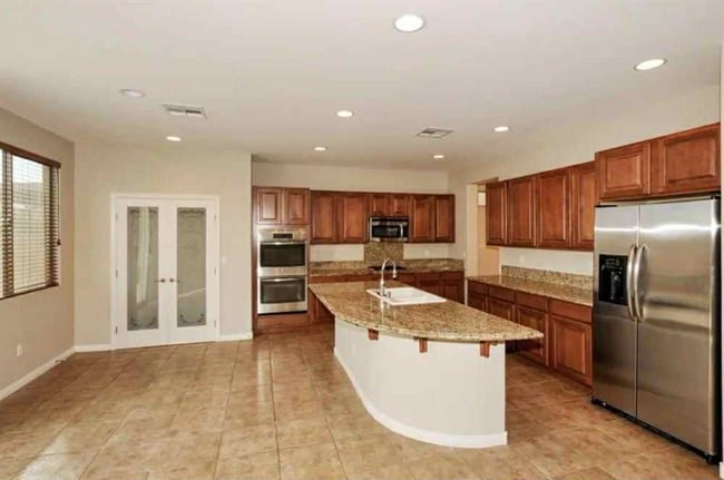 Foto del edificio - 6728 Arrow Hill St