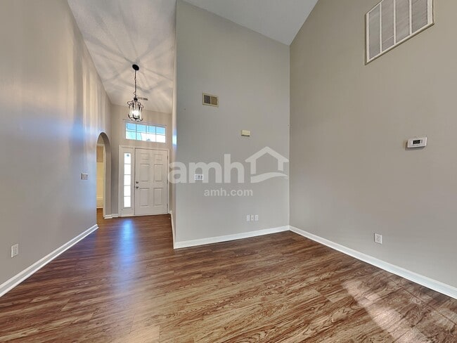 Building Photo - 6902 Brachnell View Dr