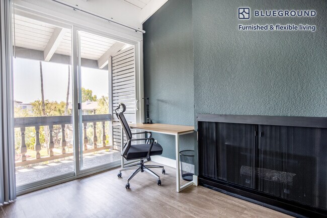 Foto del edificio - 6510 Green Valley Cir