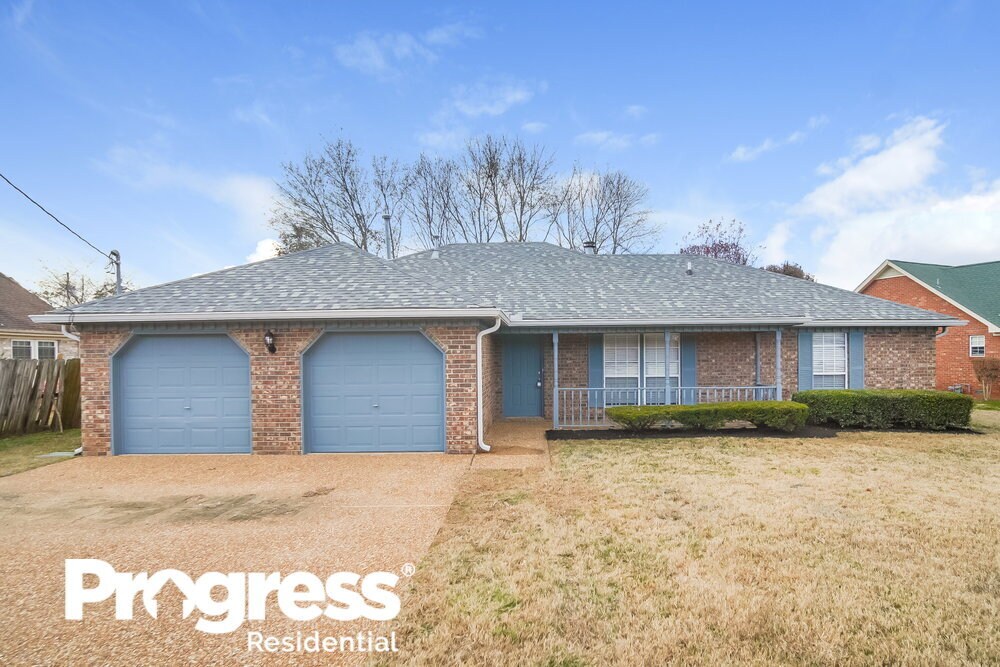 Primary Photo - 218 Spring Hill Dr