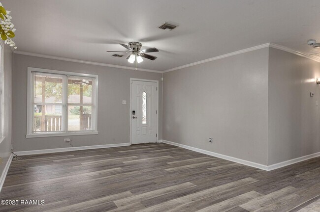 Foto del edificio - 509 San Jacinto Cir