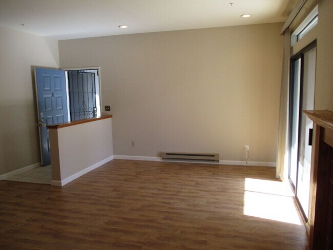 Foto del edificio - 2 Bedroom Fremont Home is close to everyth...