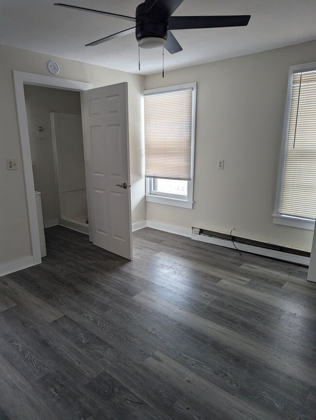 Photo - 9-16 Village St Apartment