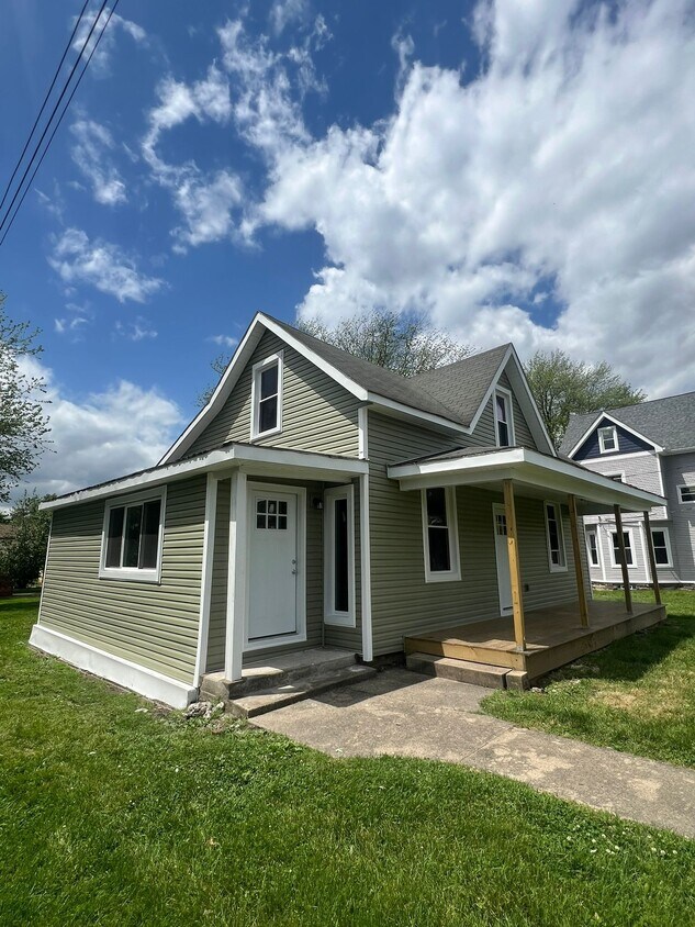 Foto del edificio - 229 Buckingham St