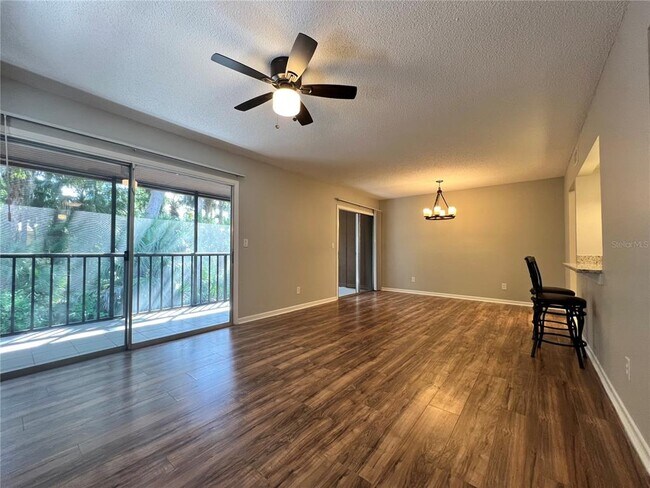 Foto del edificio - 100 Sweetgum Woods Ct
