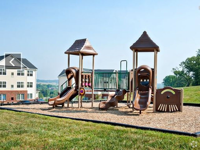 Playground - Round Hill Meadows